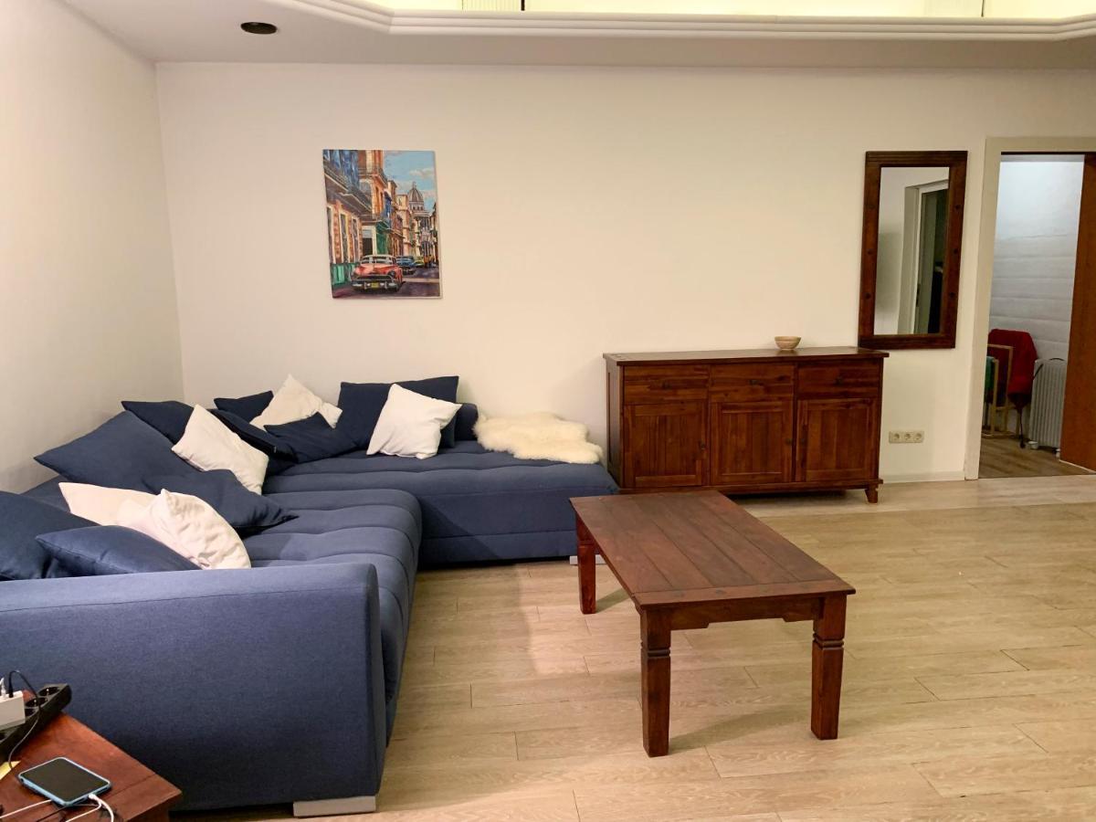 Grosse & Voll Ausgestattete Apartments, Studios, Doppelzimmer, Workspace, Parkplatz, Netflix, Prime & Schnelles Wifi In Ruhiger Lage Mit Garten Rudolstadt Esterno foto