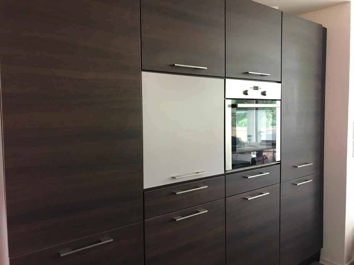 Grosse & Voll Ausgestattete Apartments, Studios, Doppelzimmer, Workspace, Parkplatz, Netflix, Prime & Schnelles Wifi In Ruhiger Lage Mit Garten Rudolstadt Esterno foto