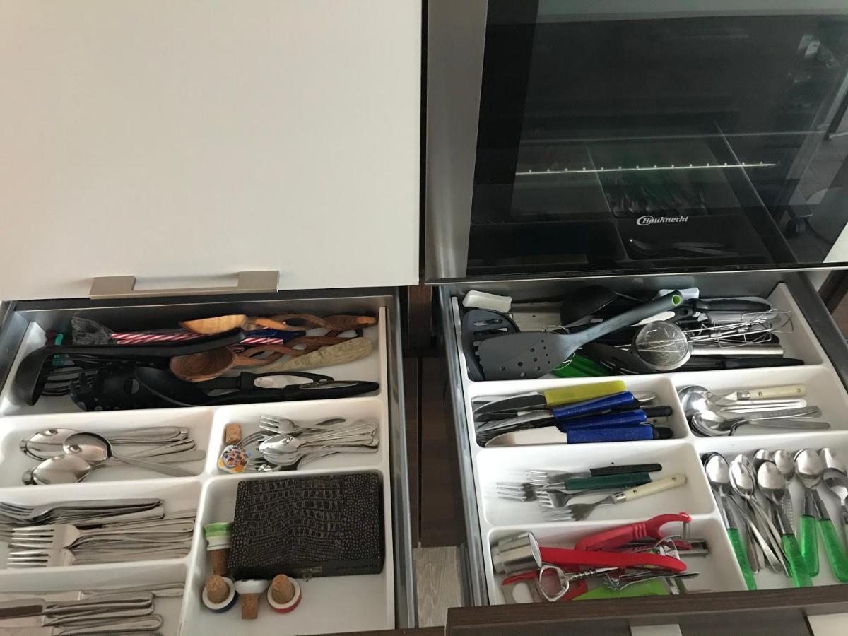 Grosse & Voll Ausgestattete Apartments, Studios, Doppelzimmer, Workspace, Parkplatz, Netflix, Prime & Schnelles Wifi In Ruhiger Lage Mit Garten Rudolstadt Esterno foto