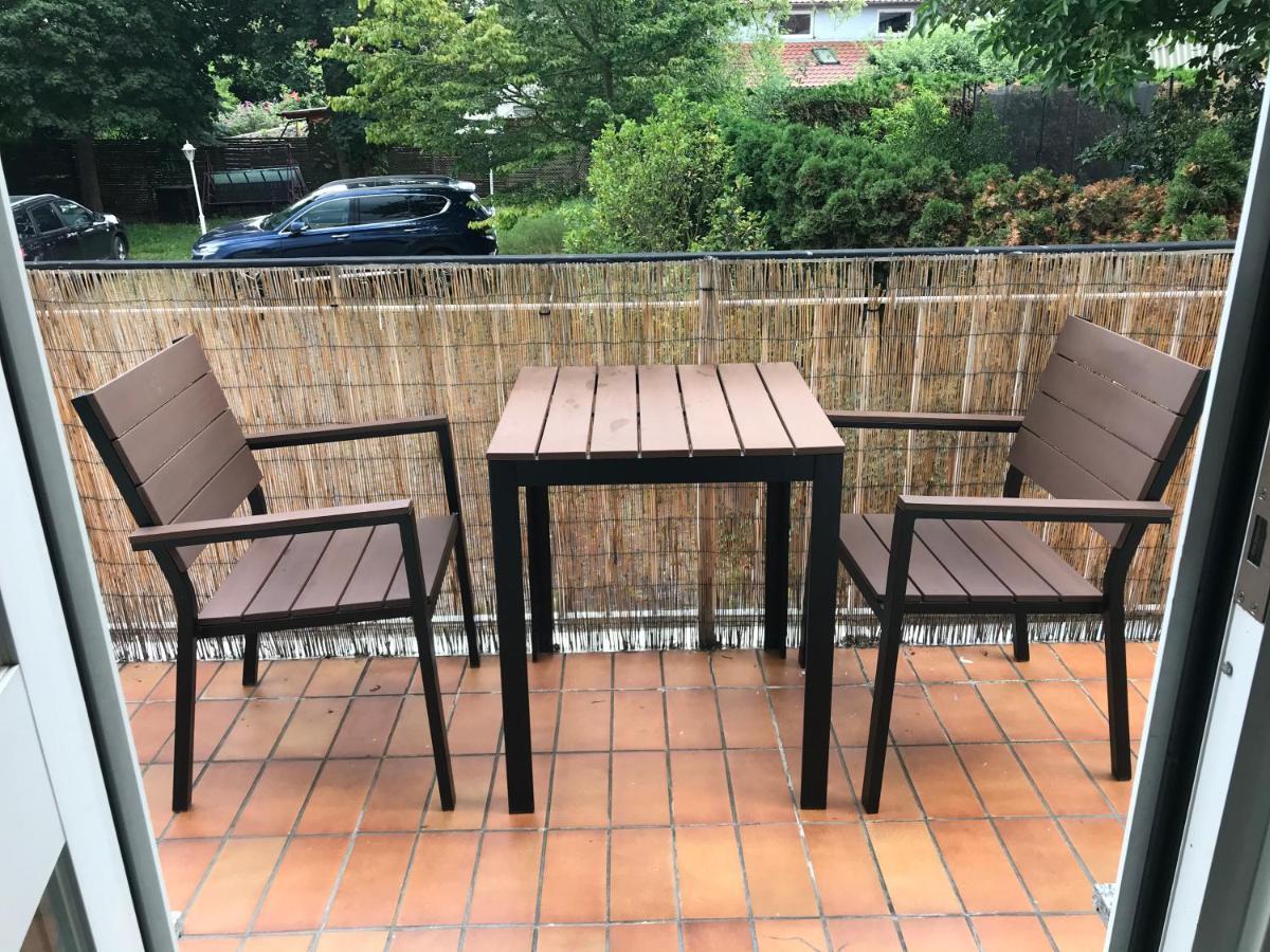 Grosse & Voll Ausgestattete Apartments, Studios, Doppelzimmer, Workspace, Parkplatz, Netflix, Prime & Schnelles Wifi In Ruhiger Lage Mit Garten Rudolstadt Esterno foto