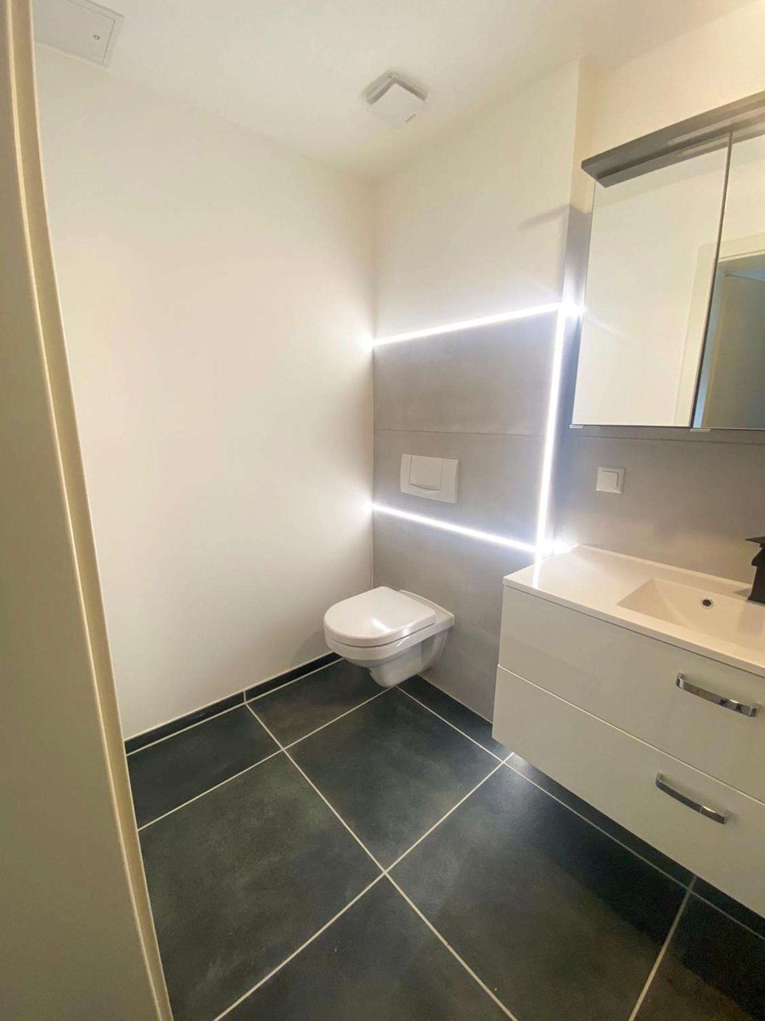 Grosse & Voll Ausgestattete Apartments, Studios, Doppelzimmer, Workspace, Parkplatz, Netflix, Prime & Schnelles Wifi In Ruhiger Lage Mit Garten Rudolstadt Esterno foto